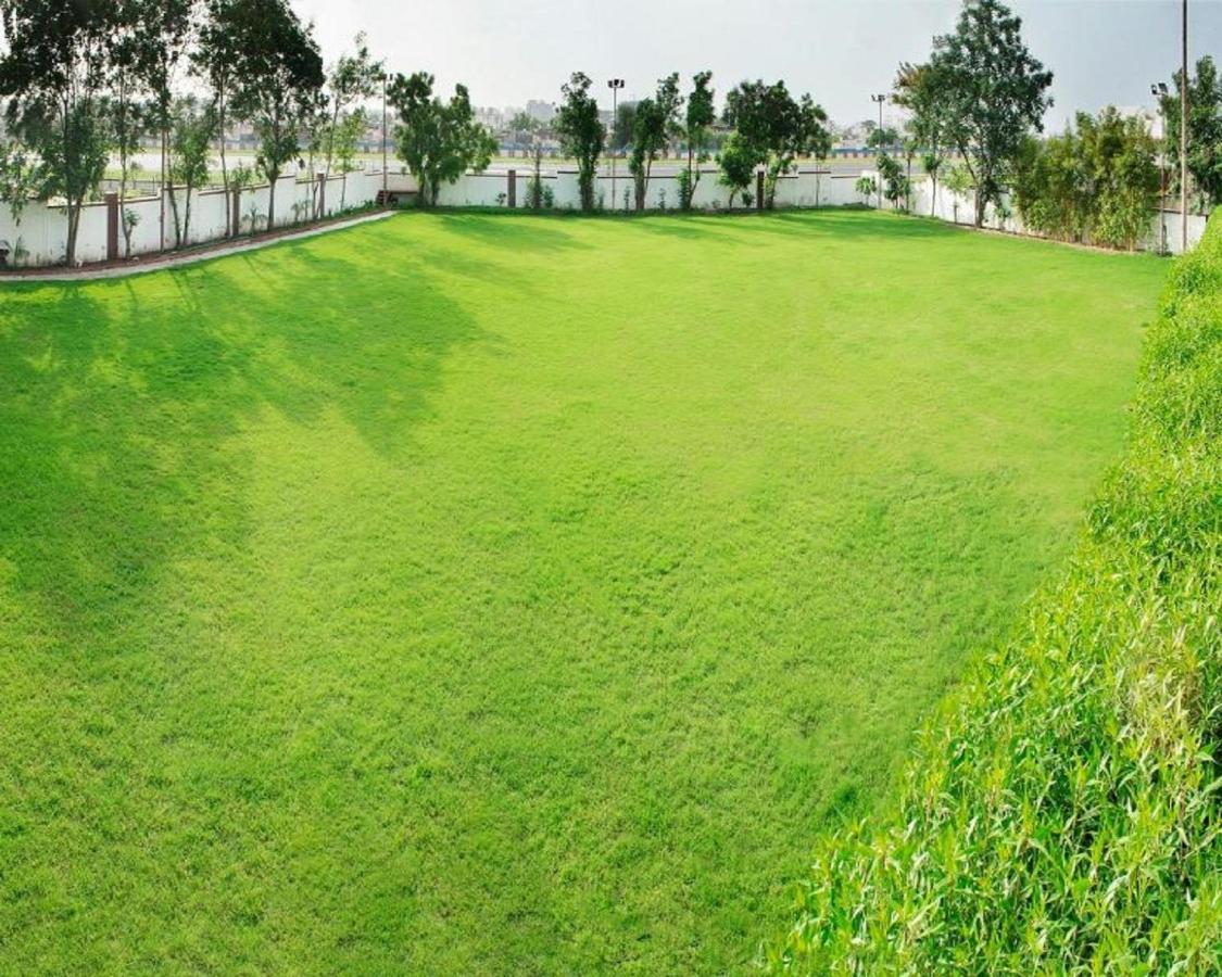 Siara Styles Rajkot Exterior foto